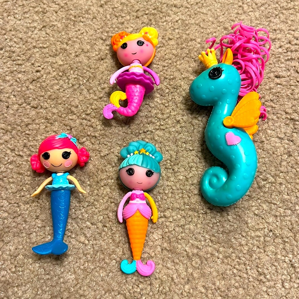 Lala Loopsy Sea horse figurine and mermaid set. - Picture 3 of 10